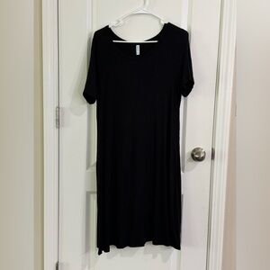 Korsis from Amazon black rayon/spandex blend, excellent condition, size XL